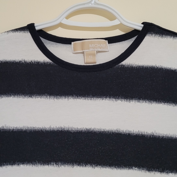 Michael Kors long sleeve. Size XS. Black and white stripes. - Picture 2 of 5